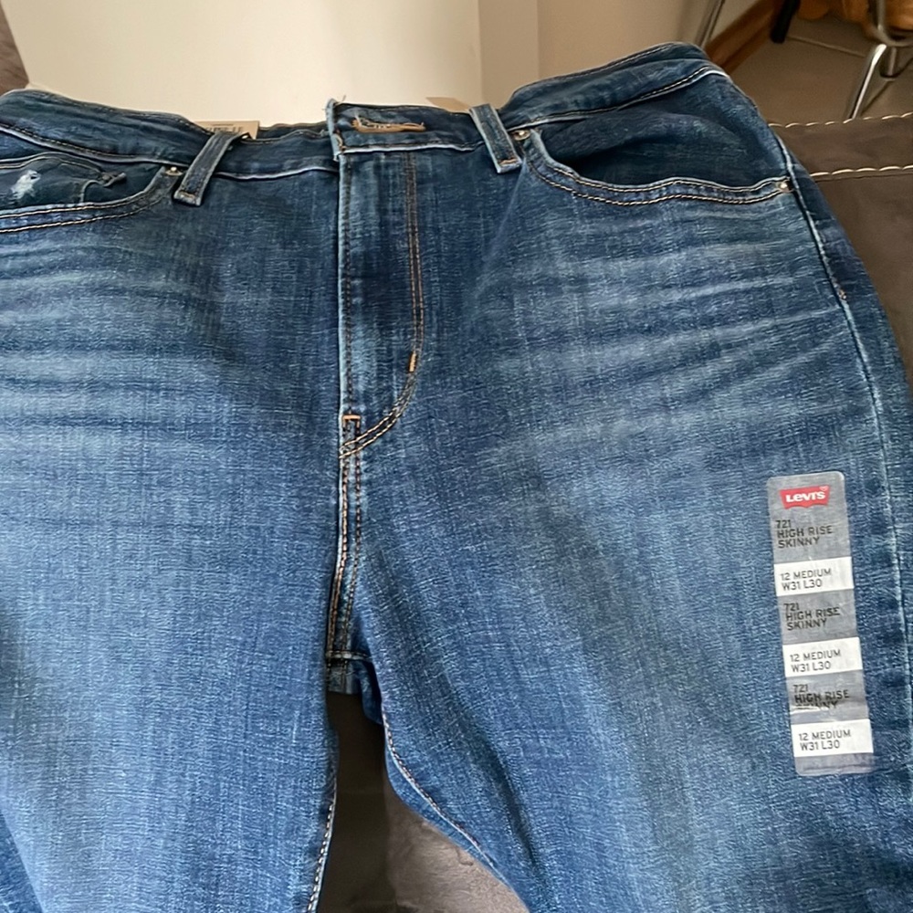 Levi’s high rise jeans